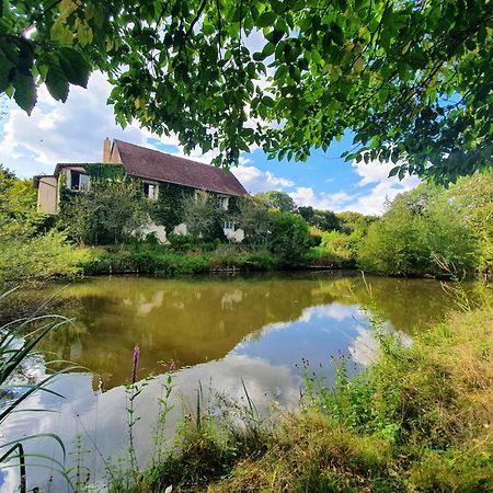 Saint-Amand-en-Puisaye Ferme Equestre & Chambres D'Hotes Gateau Stables Proche Guedelon מראה חיצוני תמונה