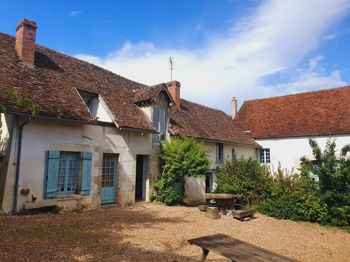 Saint-Amand-en-Puisaye Ferme Equestre & Chambres D'Hotes Gateau Stables Proche Guedelon מראה חיצוני תמונה