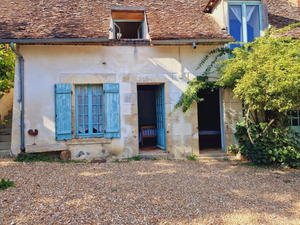 Saint-Amand-en-Puisaye Ferme Equestre & Chambres D'Hotes Gateau Stables Proche Guedelon מראה חיצוני תמונה