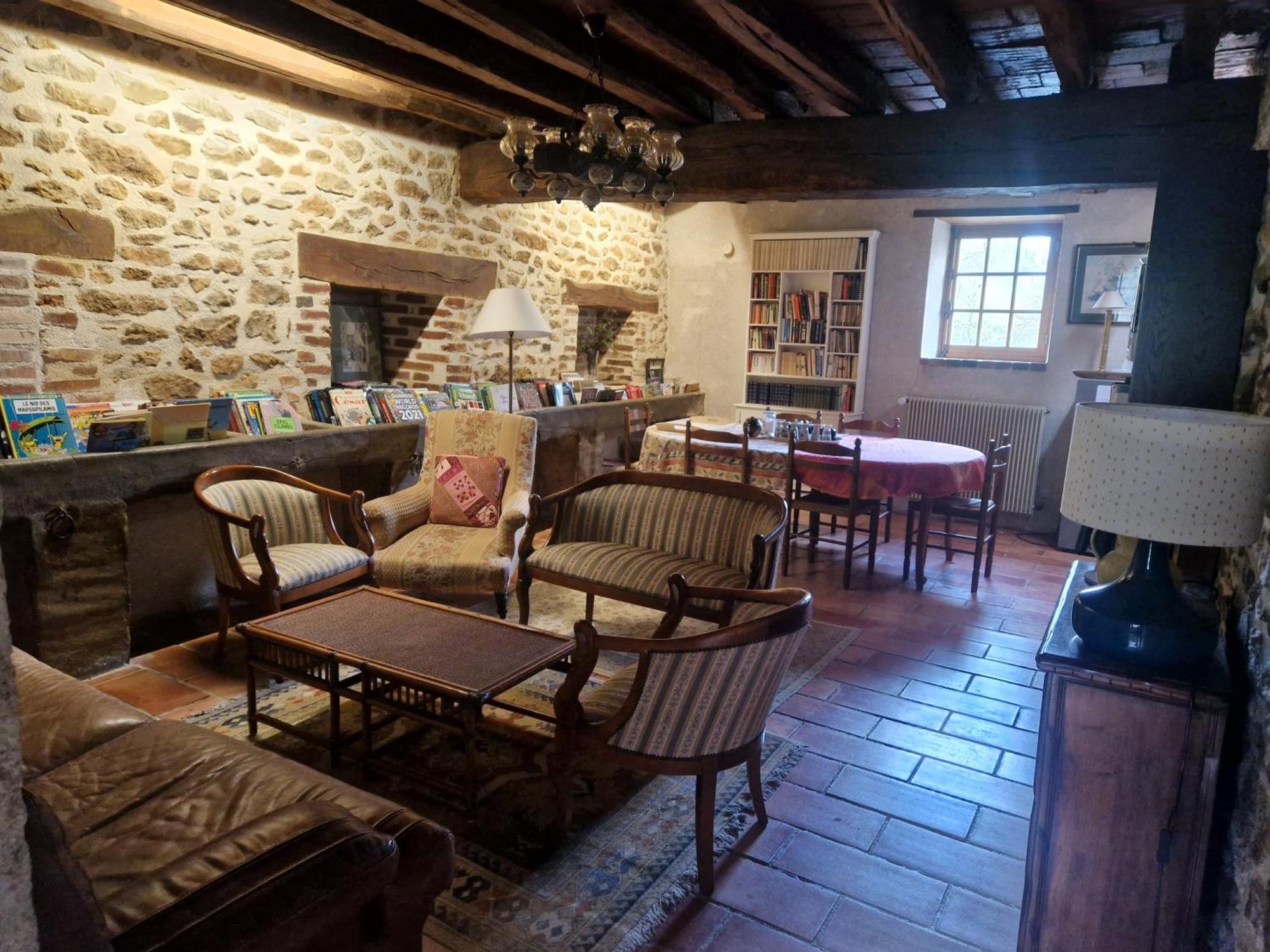 Saint-Amand-en-Puisaye Ferme Equestre & Chambres D'Hotes Gateau Stables Proche Guedelon מראה חיצוני תמונה