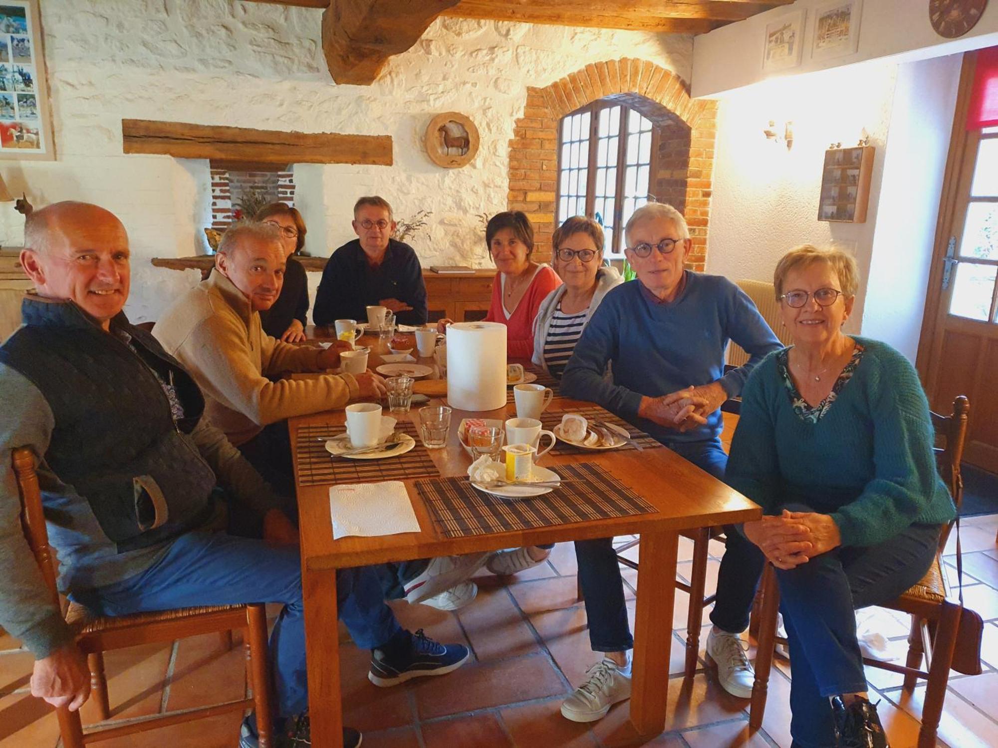 Saint-Amand-en-Puisaye Ferme Equestre & Chambres D'Hotes Gateau Stables Proche Guedelon מראה חיצוני תמונה
