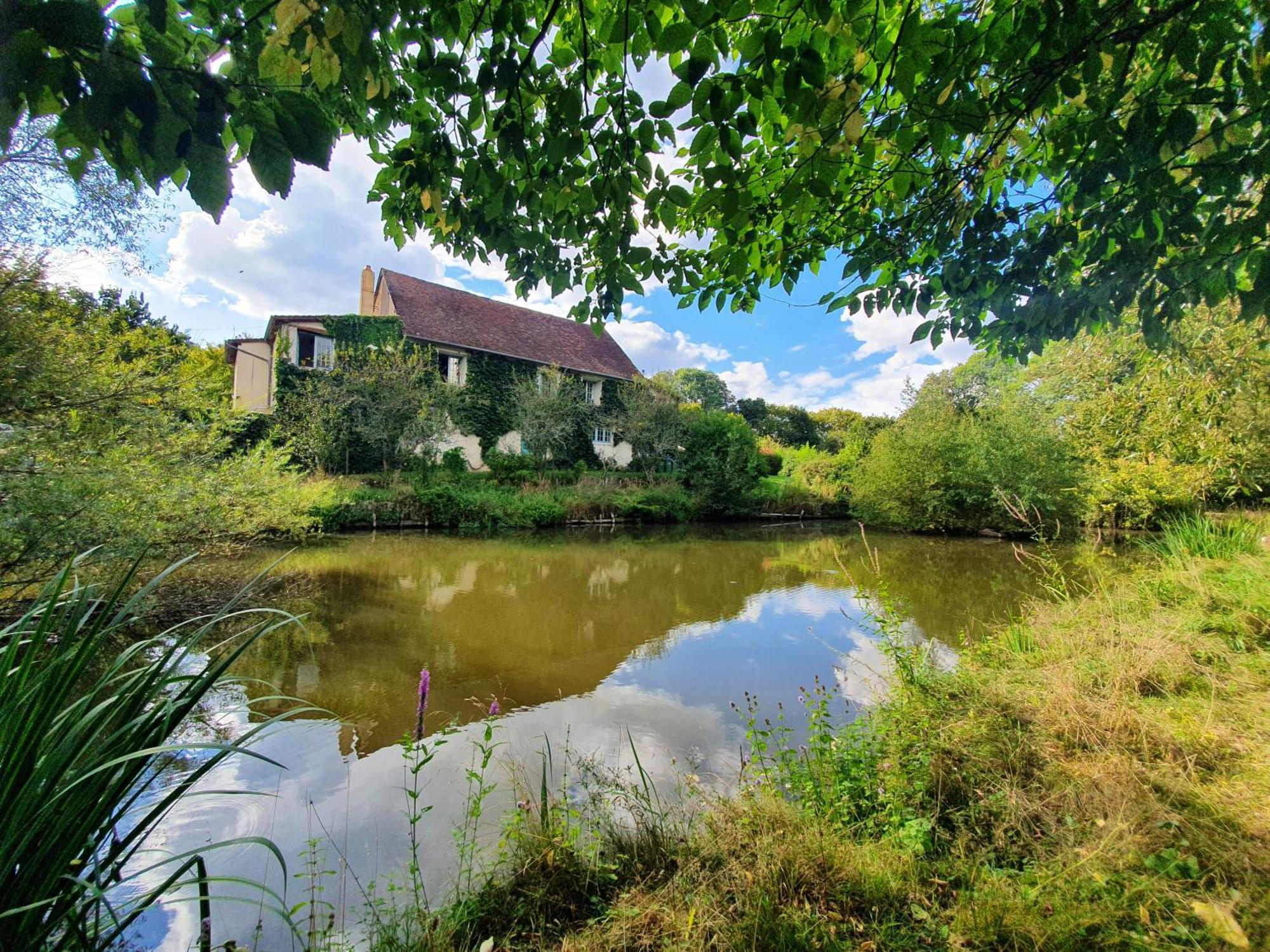 Saint-Amand-en-Puisaye Ferme Equestre & Chambres D'Hotes Gateau Stables Proche Guedelon מראה חיצוני תמונה